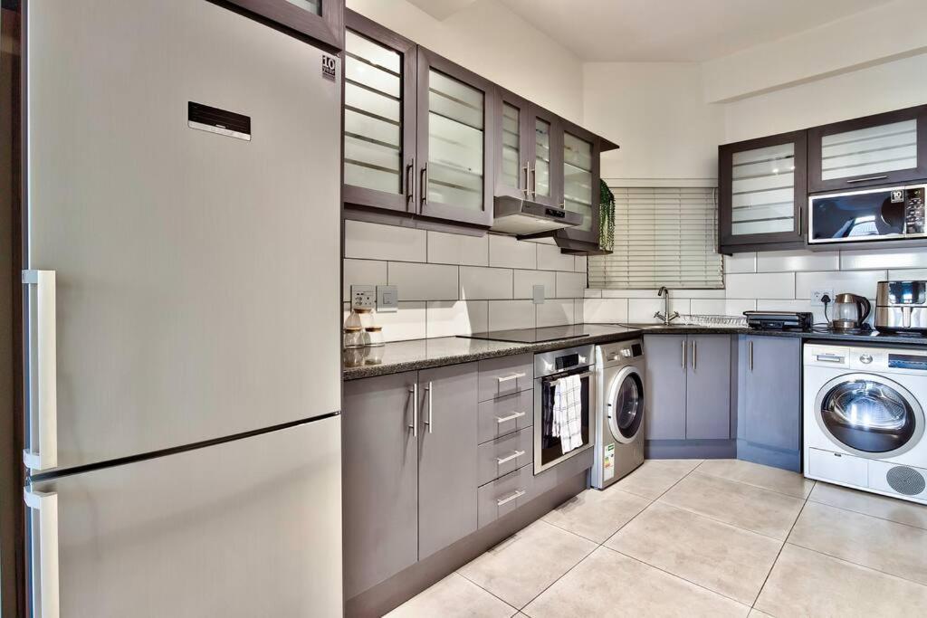 Apartment Piazza On Church Square Cape Town