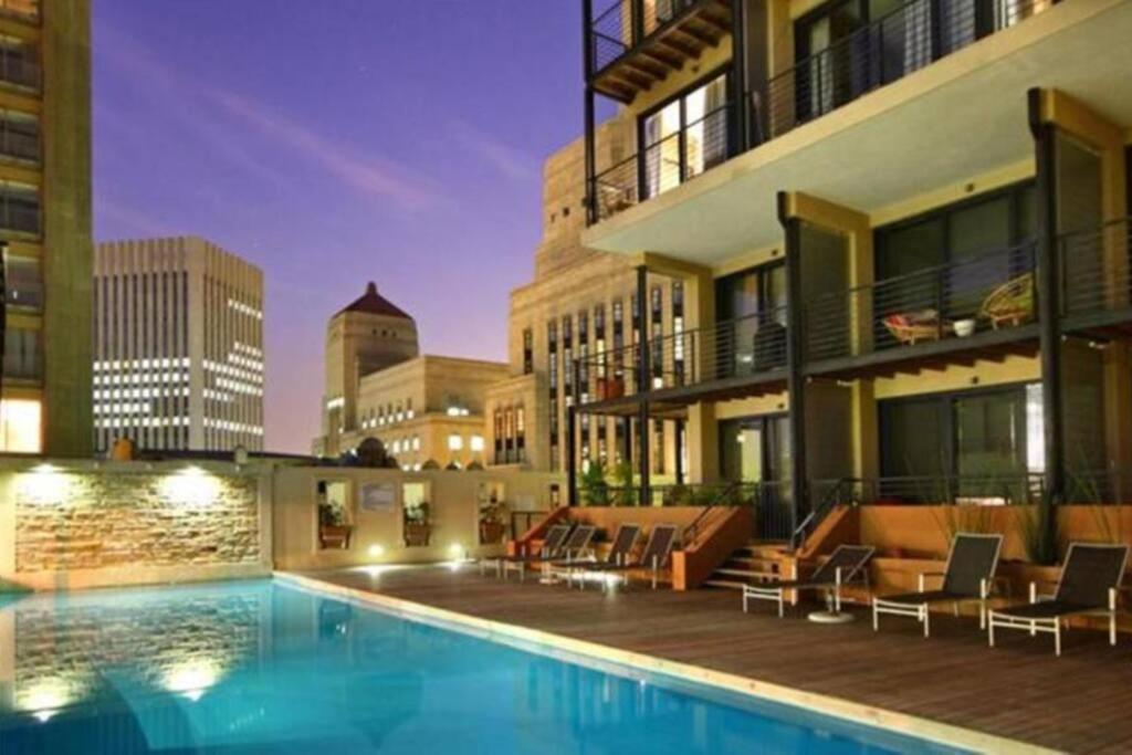 Piazza On Church Square Apartment Cape Town
