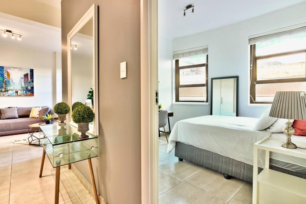 Apartment Piazza On Church Square Cape Town